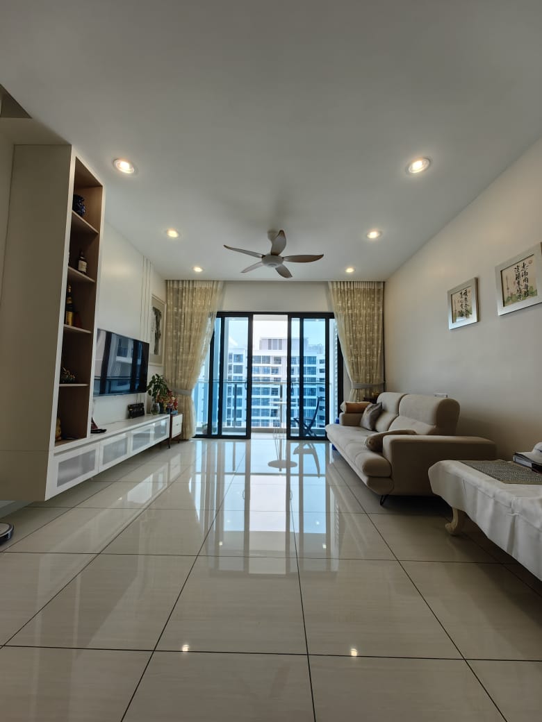 Queens Residences Q1 ...