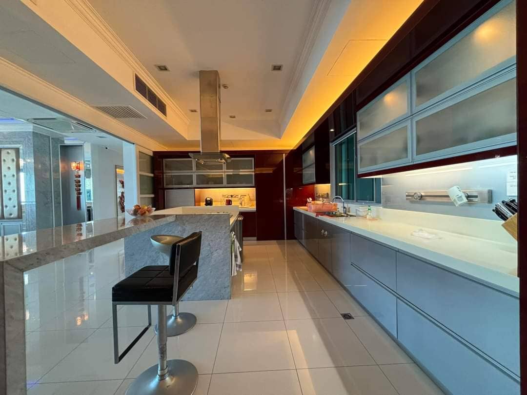 Infinity Beachfront Condo - photo 8