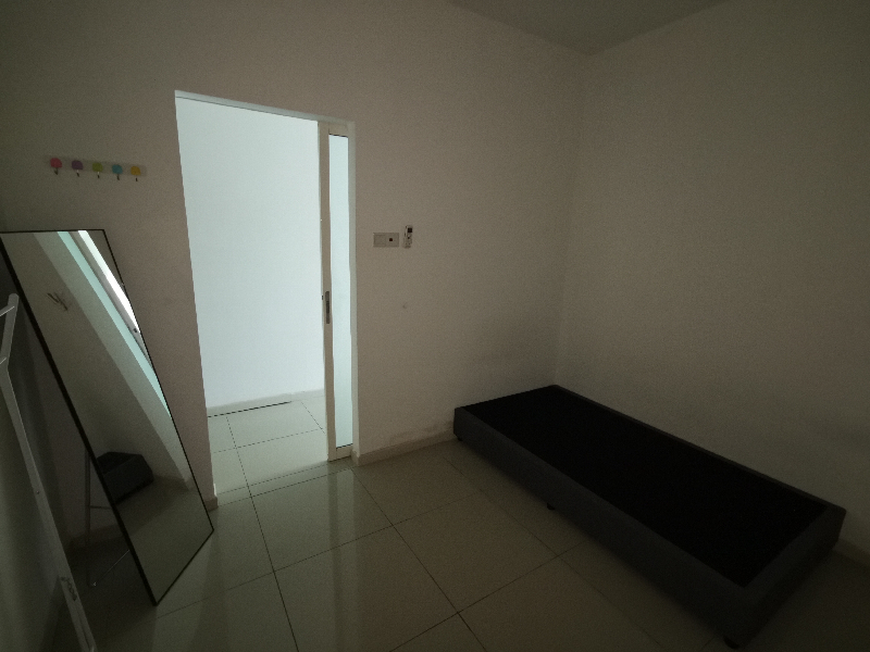 Centrestage - photo 4