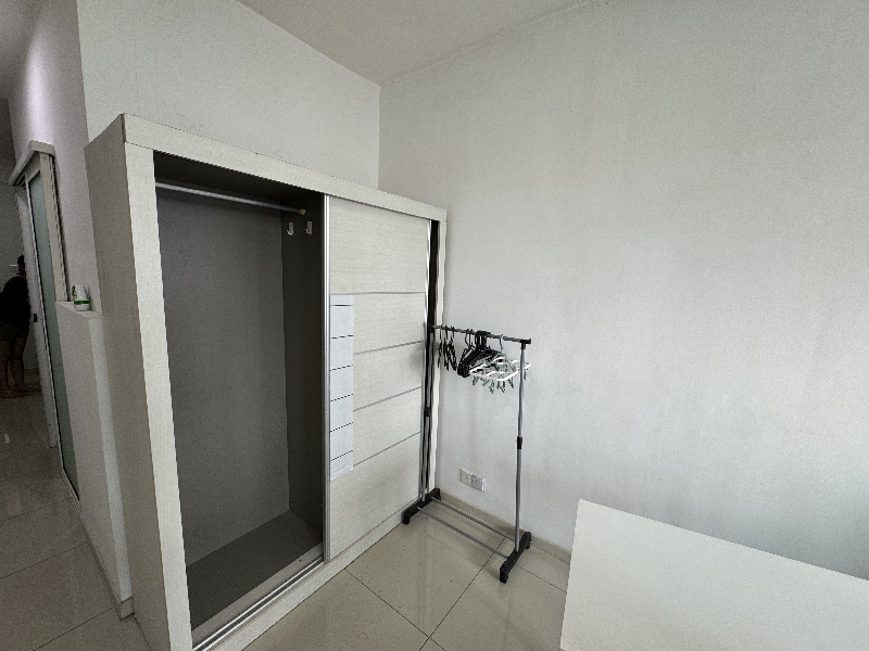 Centrestage - photo 3