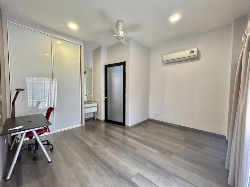 Taman Esplanad Landed Bukit Jalil Renovated Unit - photo 3