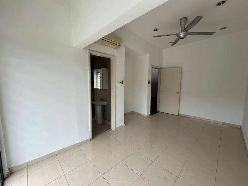 Taman Esplanad Bukit Jalil Freehold Gated Guarded - photo 13