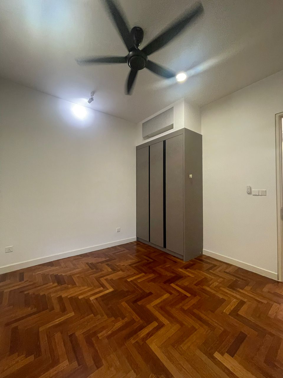Residency V RV017 - photo 4