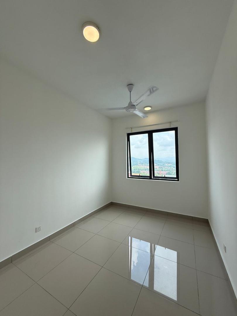 Kiara Plaza Semenyih - photo 3