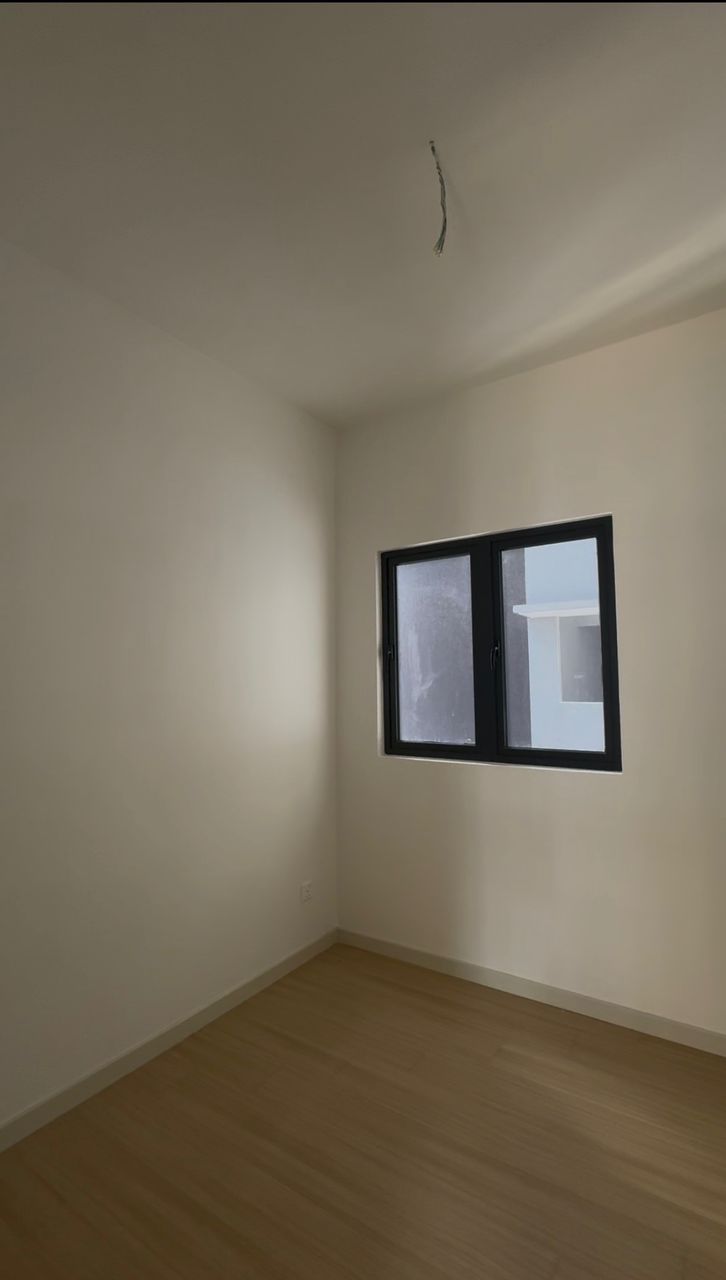 M Luna - photo 3