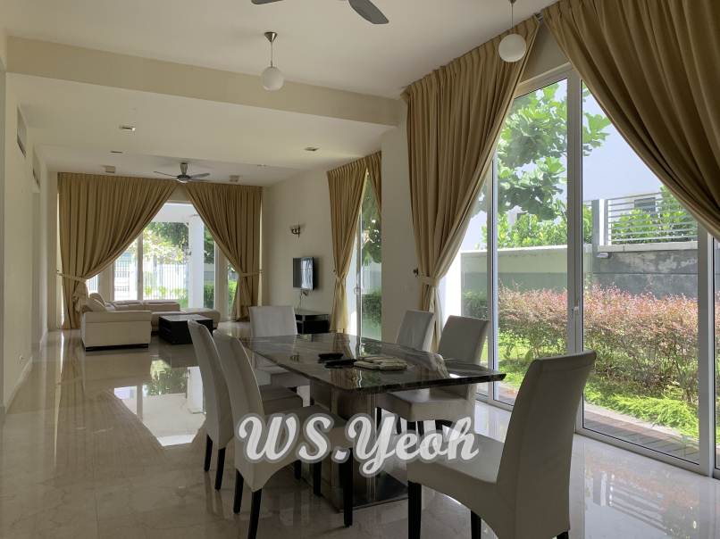 Skye Villa at Seri Tanjung Pinang Straits Quay - photo 3