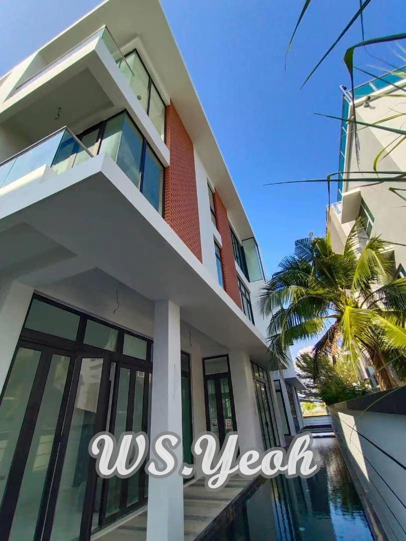 Bungalow at Seri Tanjung Pinang Straits Quay - photo 3