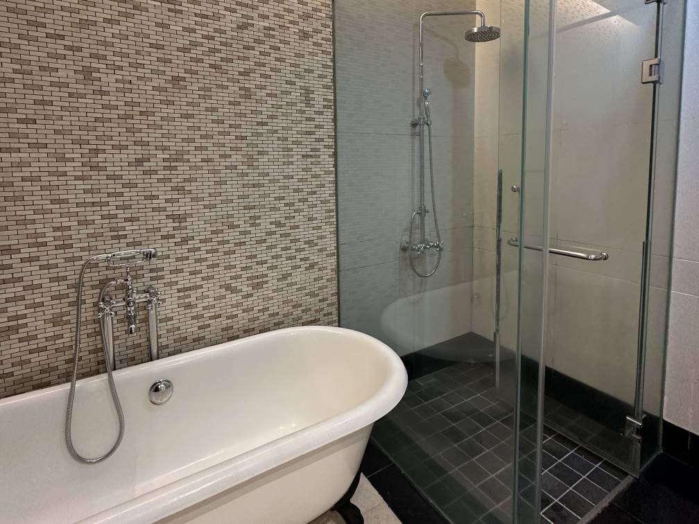 Quayside Gurney City View 1 Room Fully Furnished - photo 4