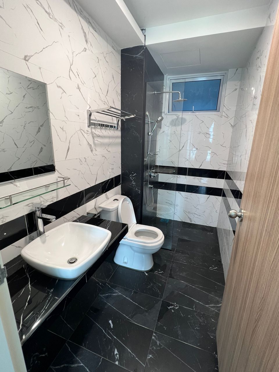 QuayWest Residence Tower A 1800 sqft - photo 8