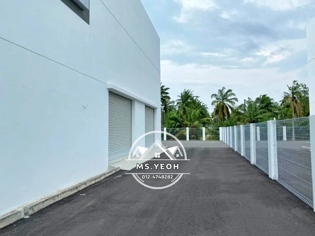 3 Storey Light Industrial Factory at Batu Kawan - photo 3