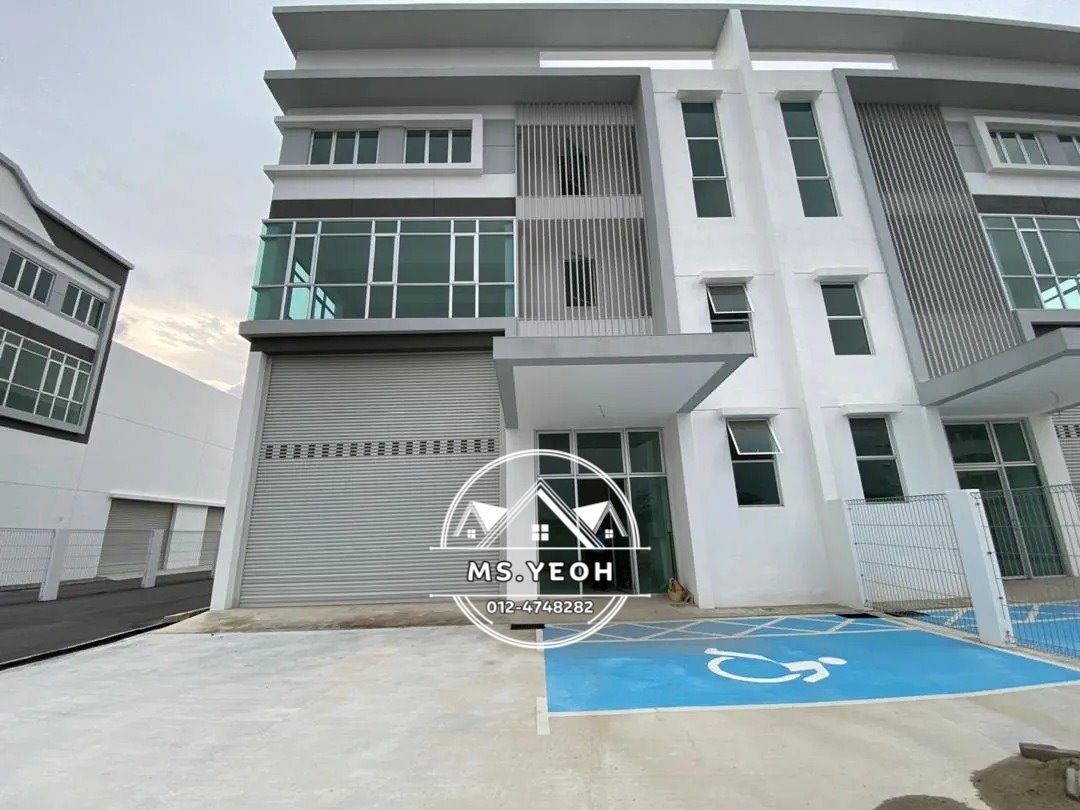 3 Storey Light Industrial Factory at Batu Kawan - photo 3