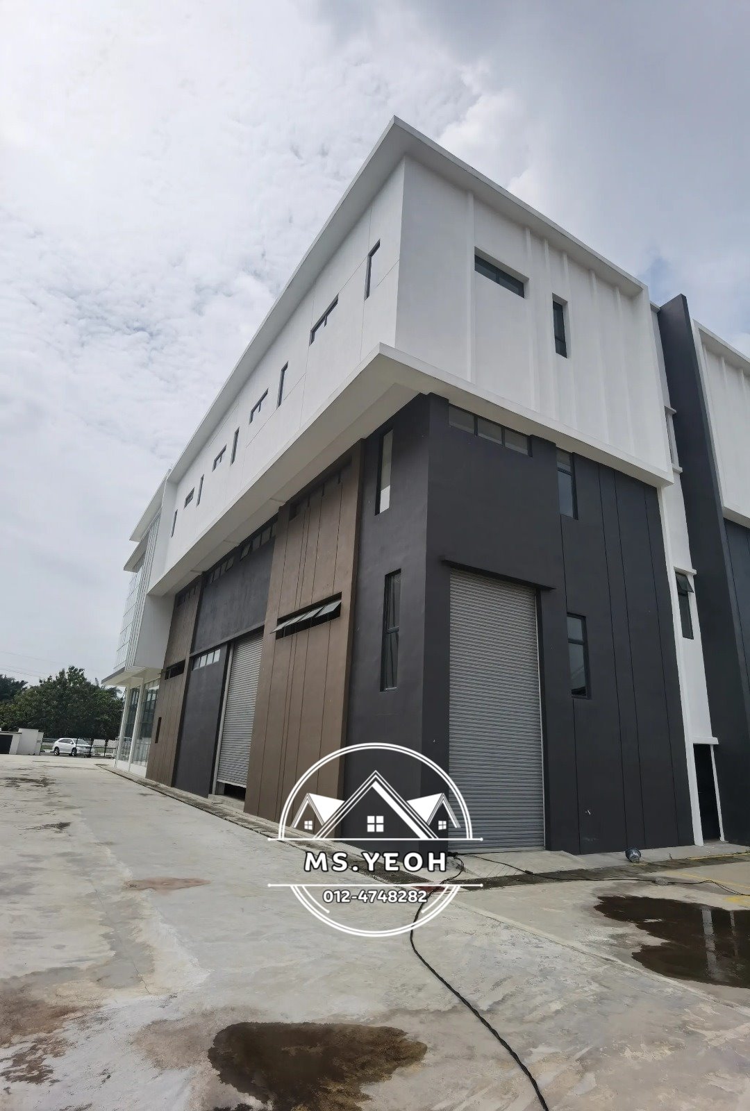 3 Storey Light Industrial Factory at Valdor - photo 2