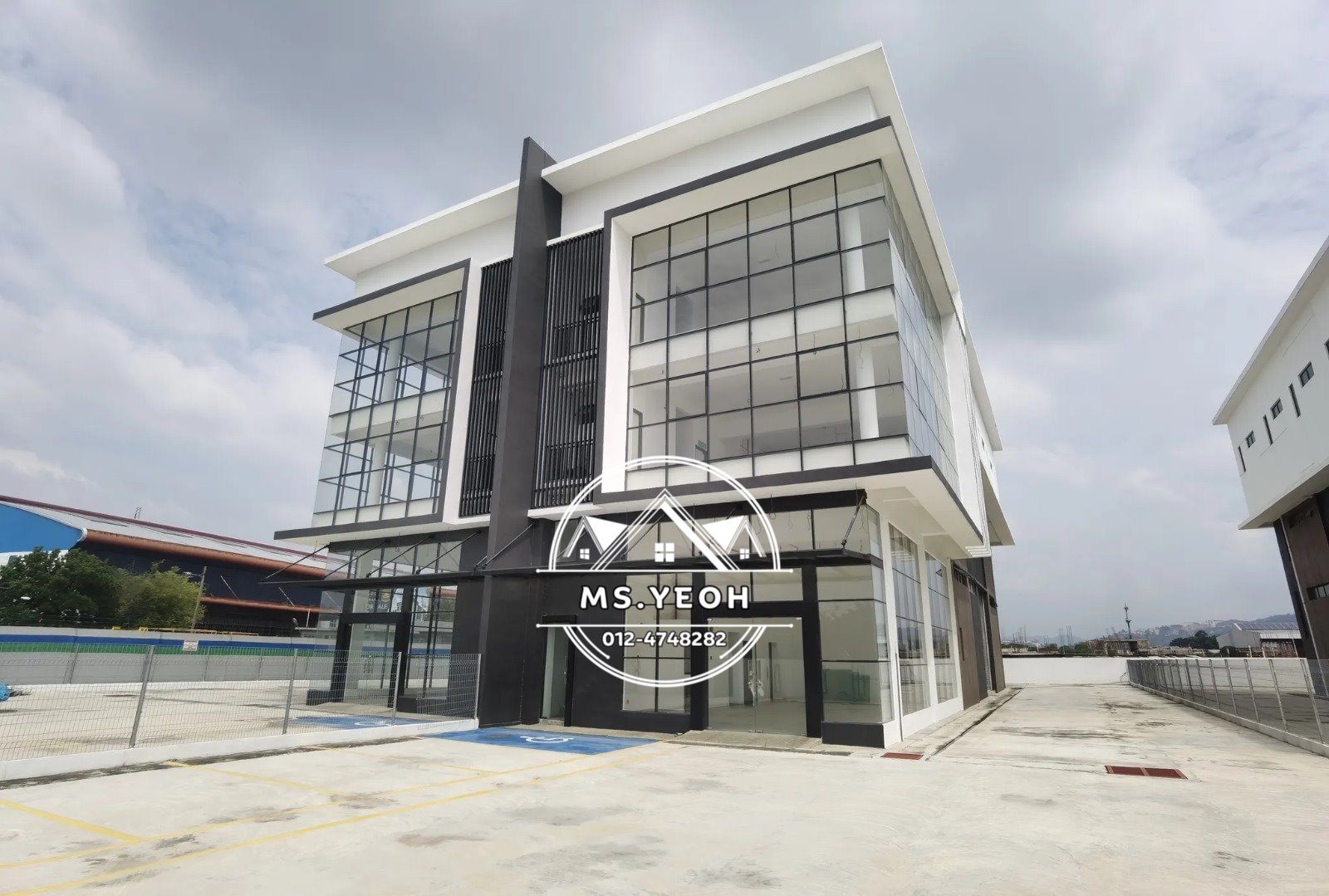 3 Storey Light Industrial Factory at Valdor - photo 2