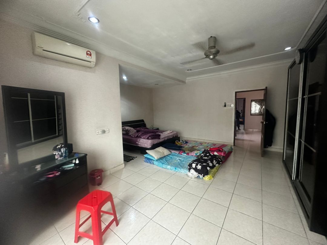 Double storey House for Sale in Bayu Perdana - photo 11