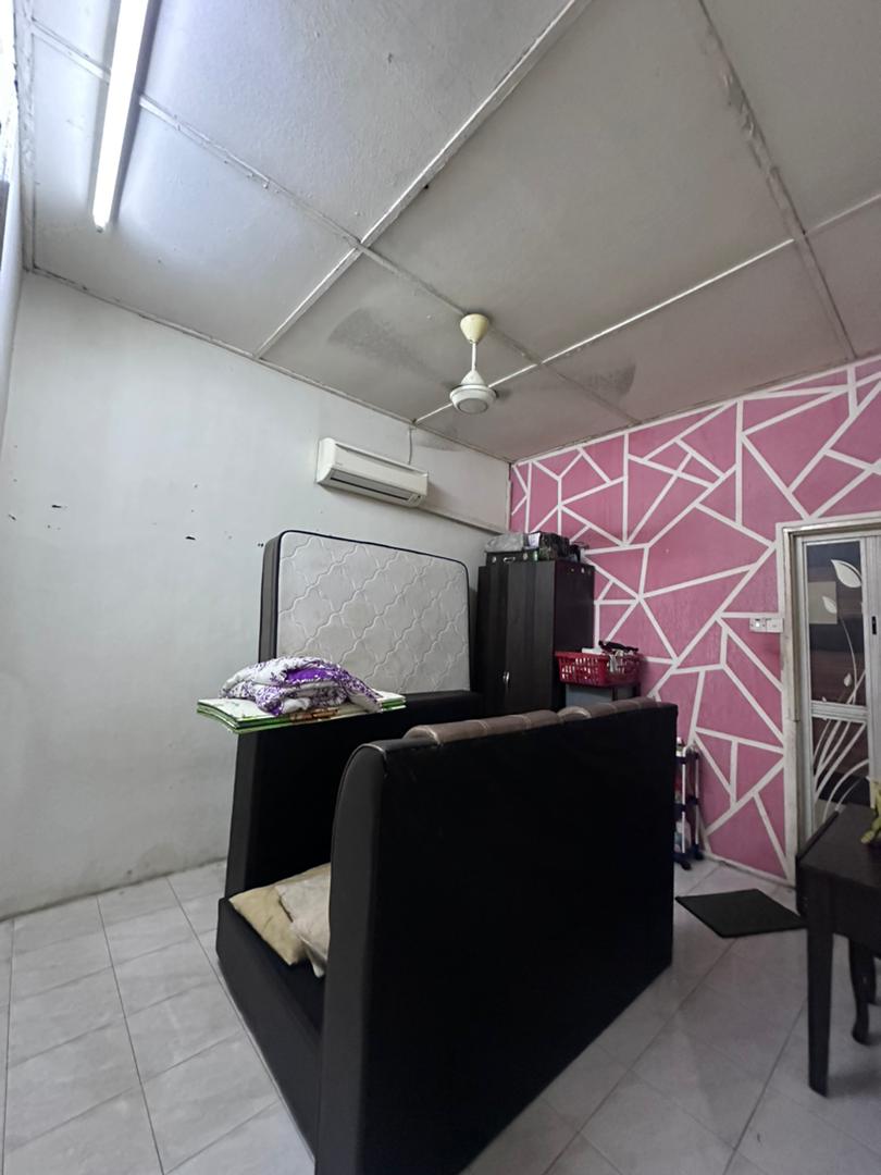 Single storey renovated for SALE in kg Jawa - photo 7