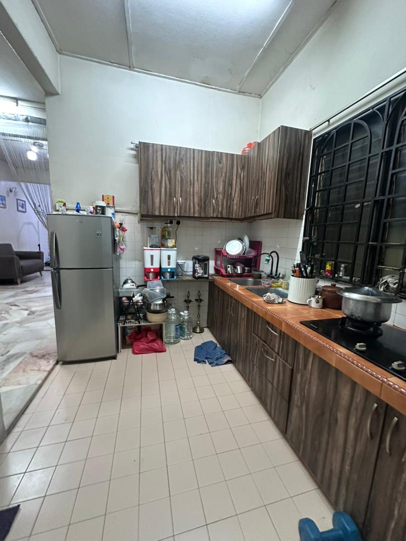 Single storey renovated for SALE in kg Jawa - photo 8