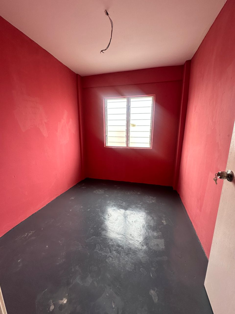 Newly refurbished Bukit Tinggi 1 flat for Sale - photo 2