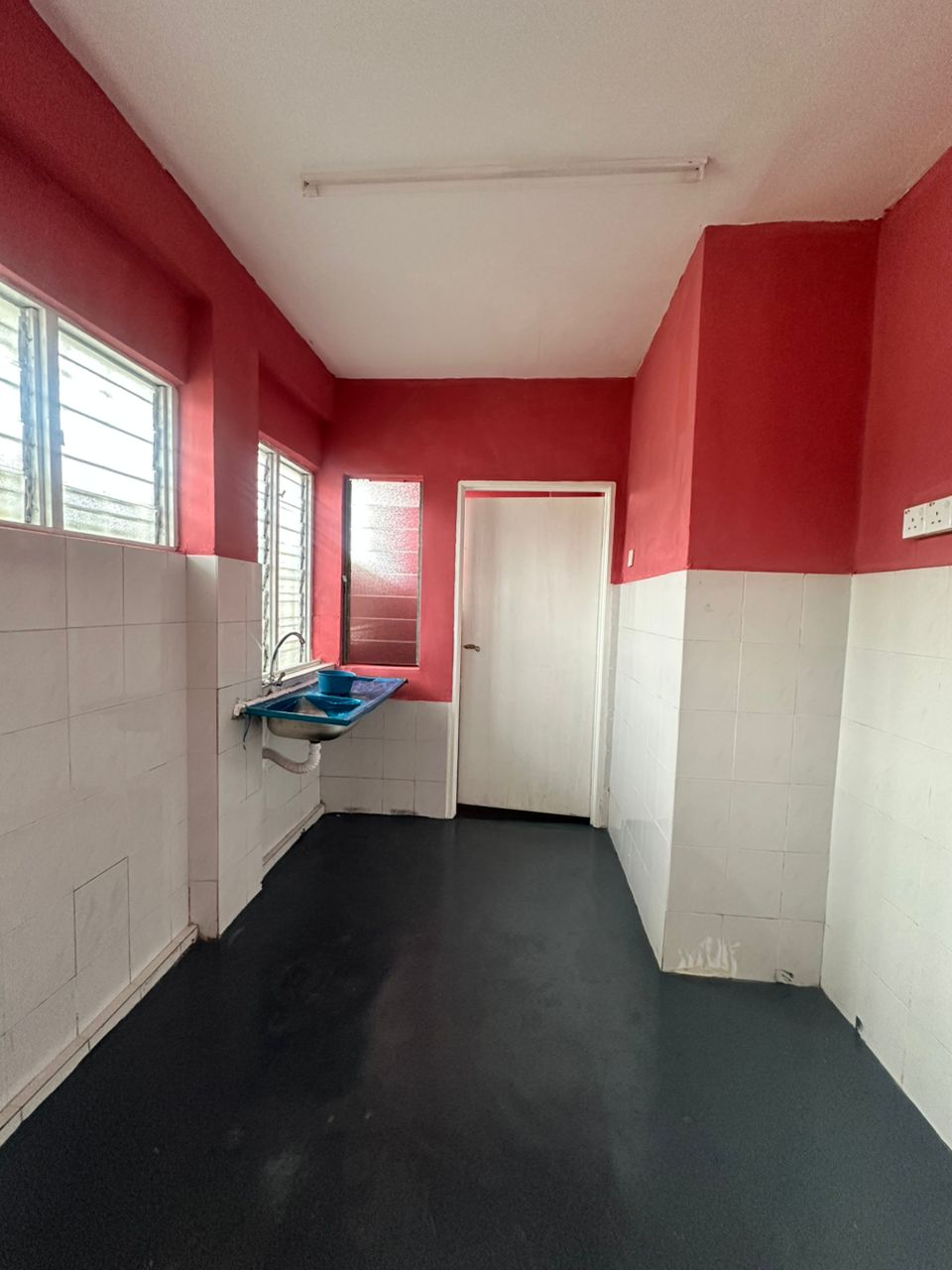 Newly refurbished Bukit Tinggi 1 flat for Sale - photo 6