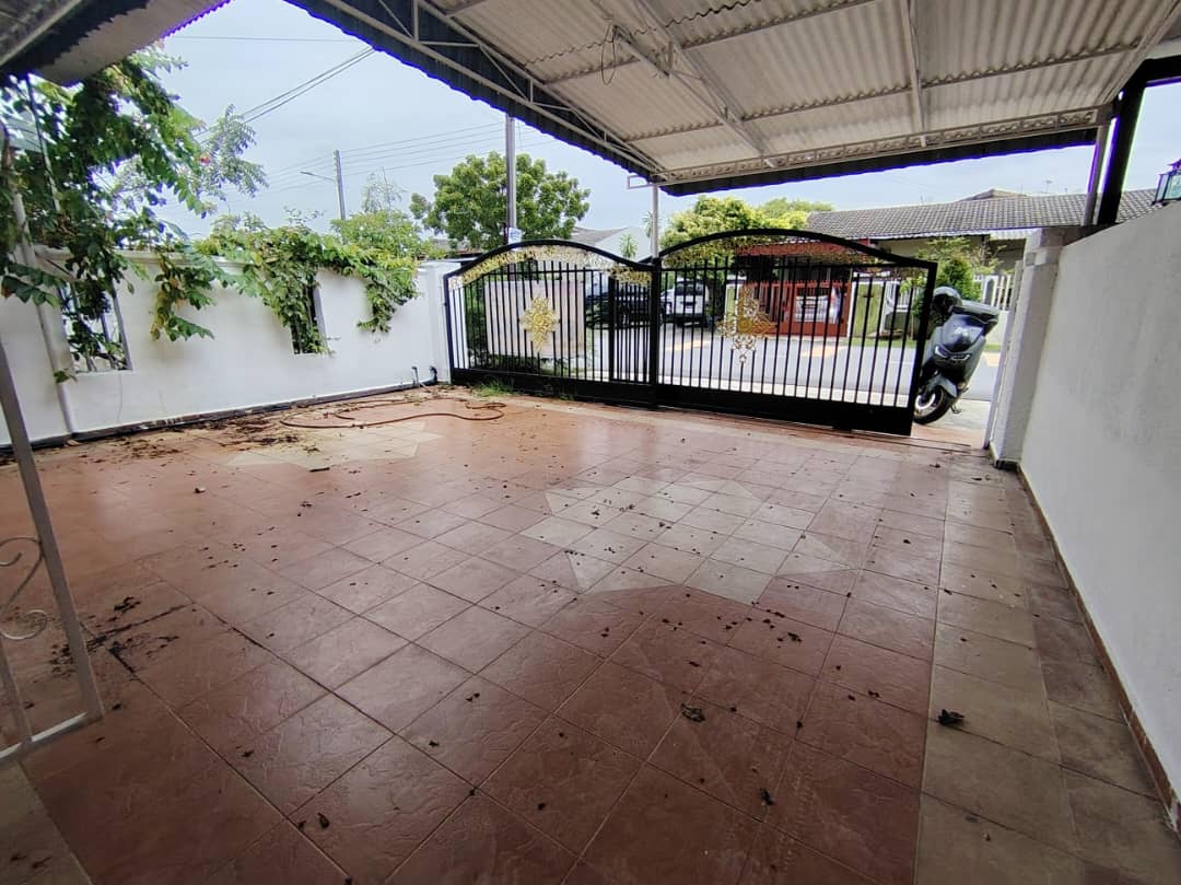 Single Storey endlot house for SALE Tmn Chi Liung - photo 2