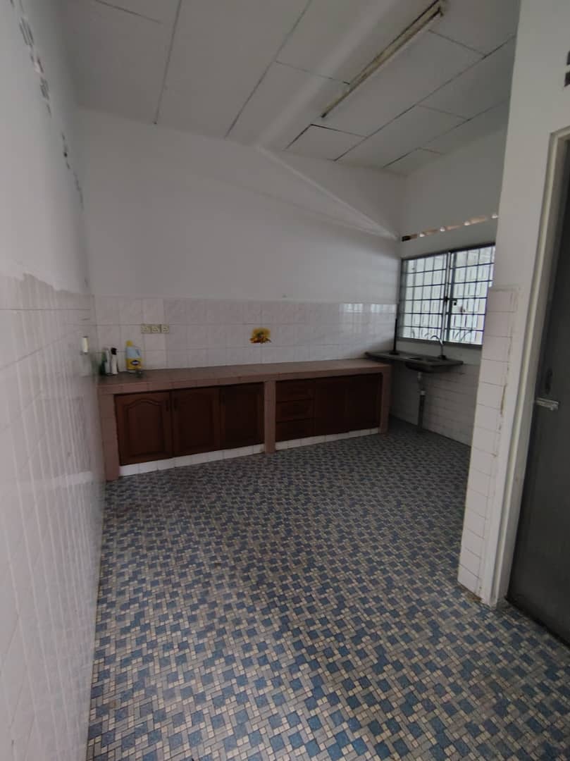 Single Storey endlot house for SALE Tmn Chi Liung - photo 8