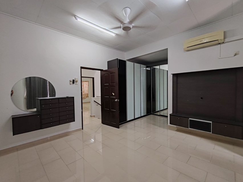 Double Storey house for RENT Bandar Botanic, Klang - photo 13