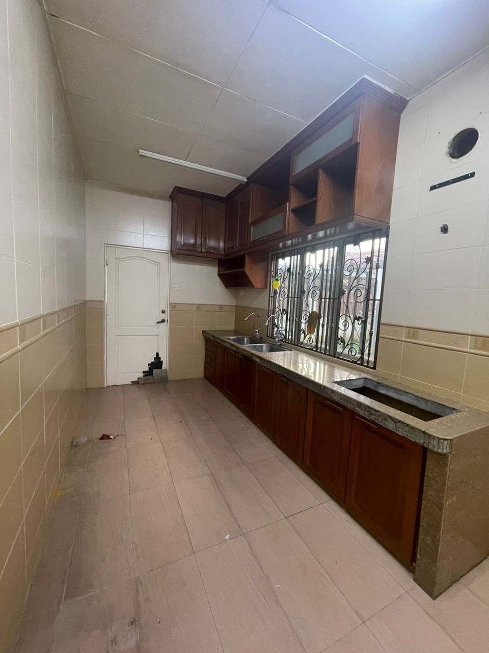 DOUBLE STOREY SEMI D HOUSE FOR SALE, TMN SRI MEWAH - photo 6