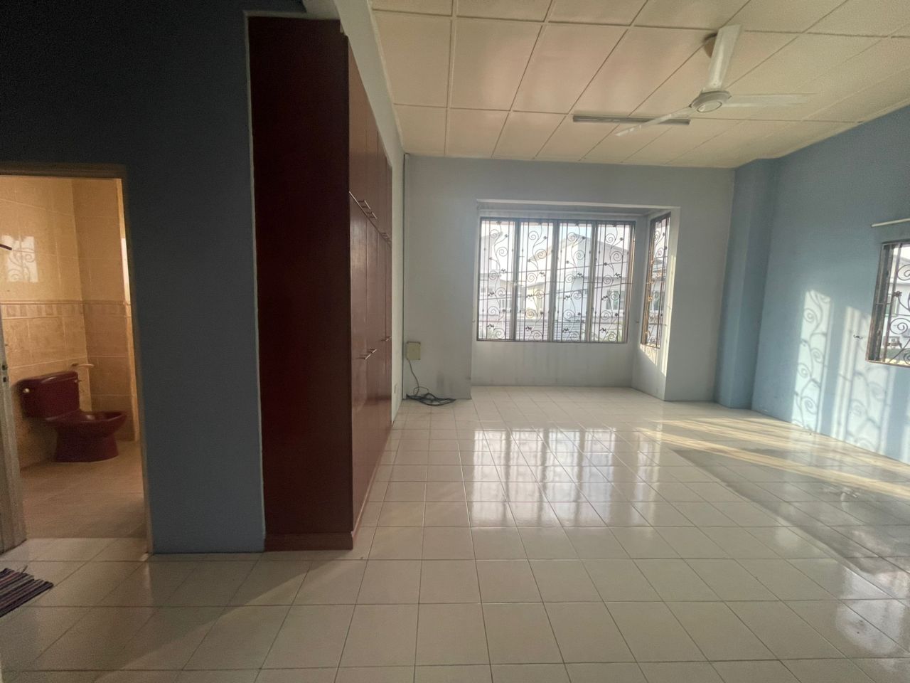DOUBLE STOREY SEMI D HOUSE FOR SALE, TMN SRI MEWAH - photo 10