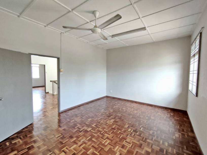 Ken Aman, Taman Bukit Serdang - photo 3