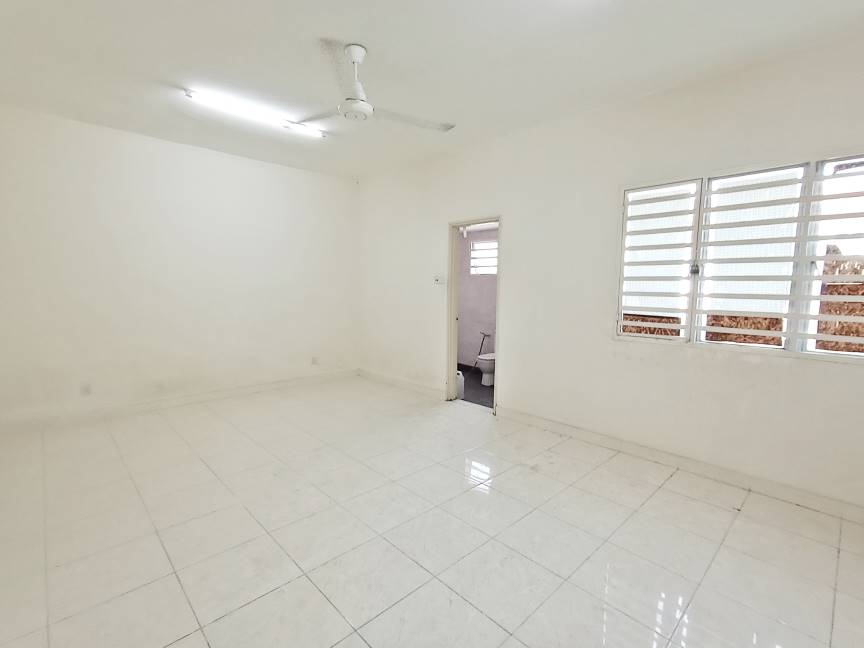 Taman Bukit Serdang - photo 8