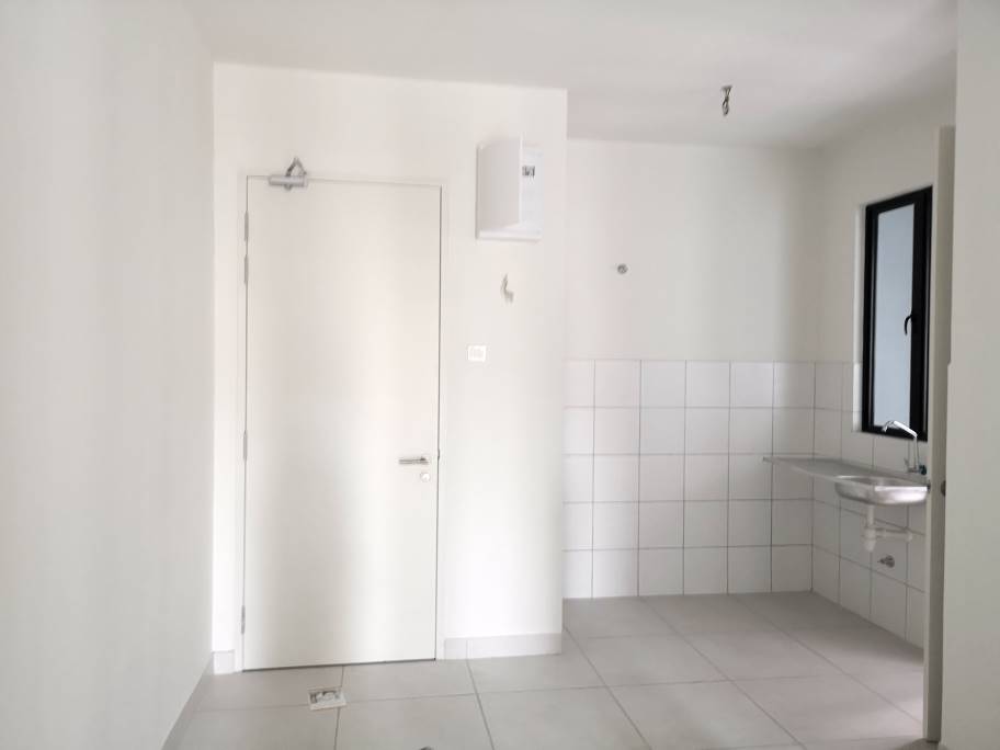 Majestic Maxim - photo 2