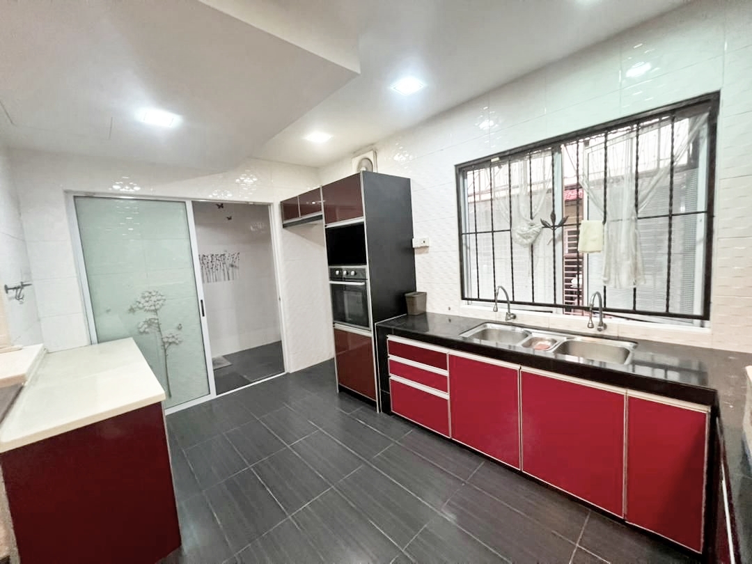 Taman Bukit Serdang BS 4 - photo 3
