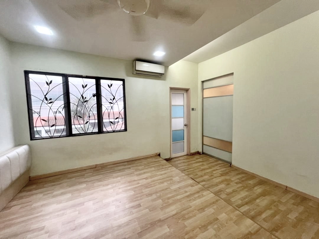 Taman Bukit Serdang BS 4 - photo 5