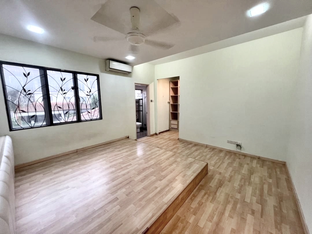 Taman Bukit Serdang BS 4 - photo 6