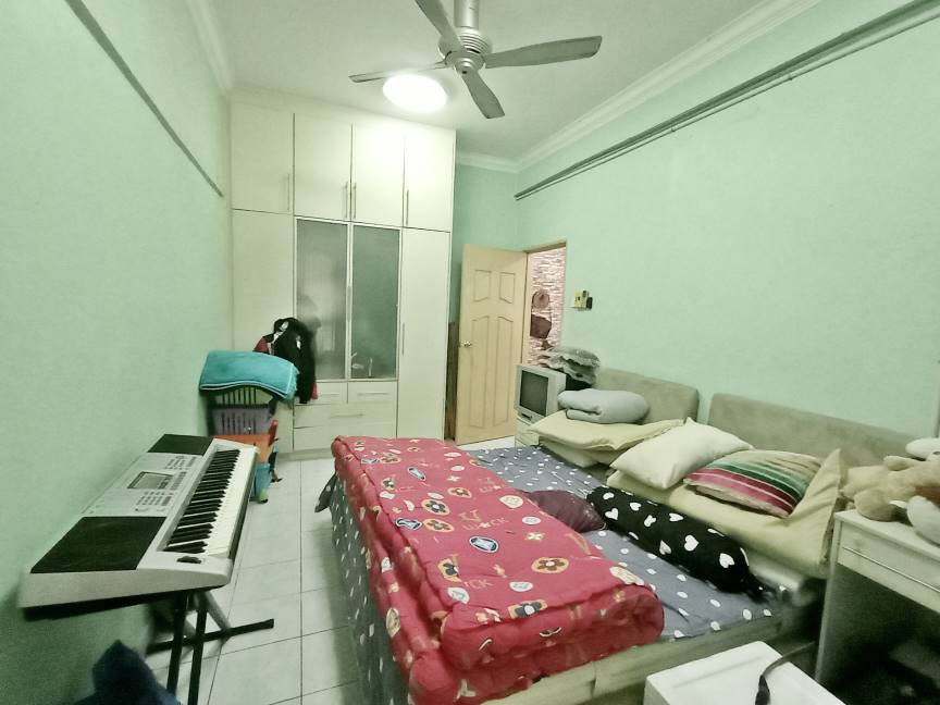 Taman Lagenda Mas Townhouse - photo 4