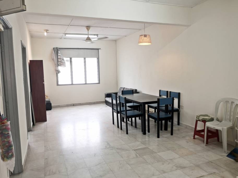 Apartment Taman Cast ...
