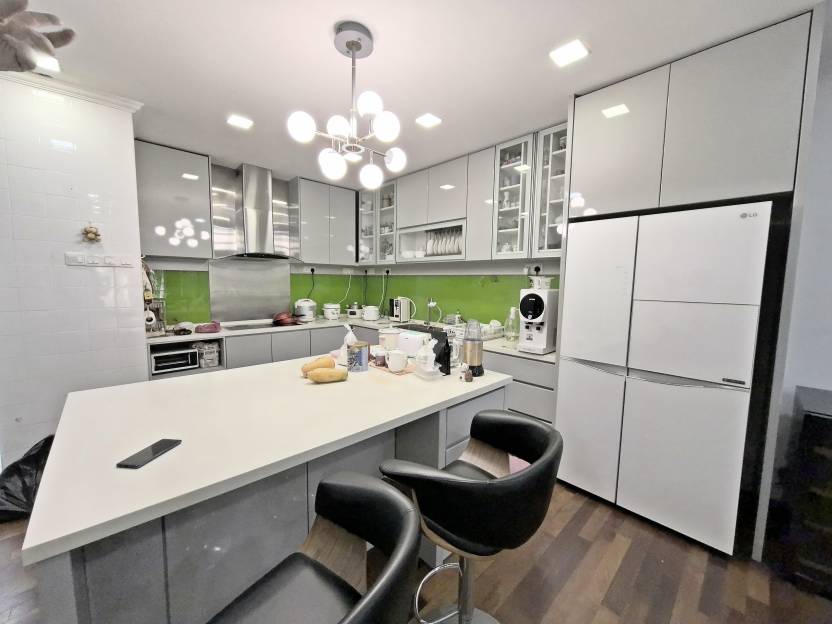 Townhouse Country Heights Kajang - photo 2