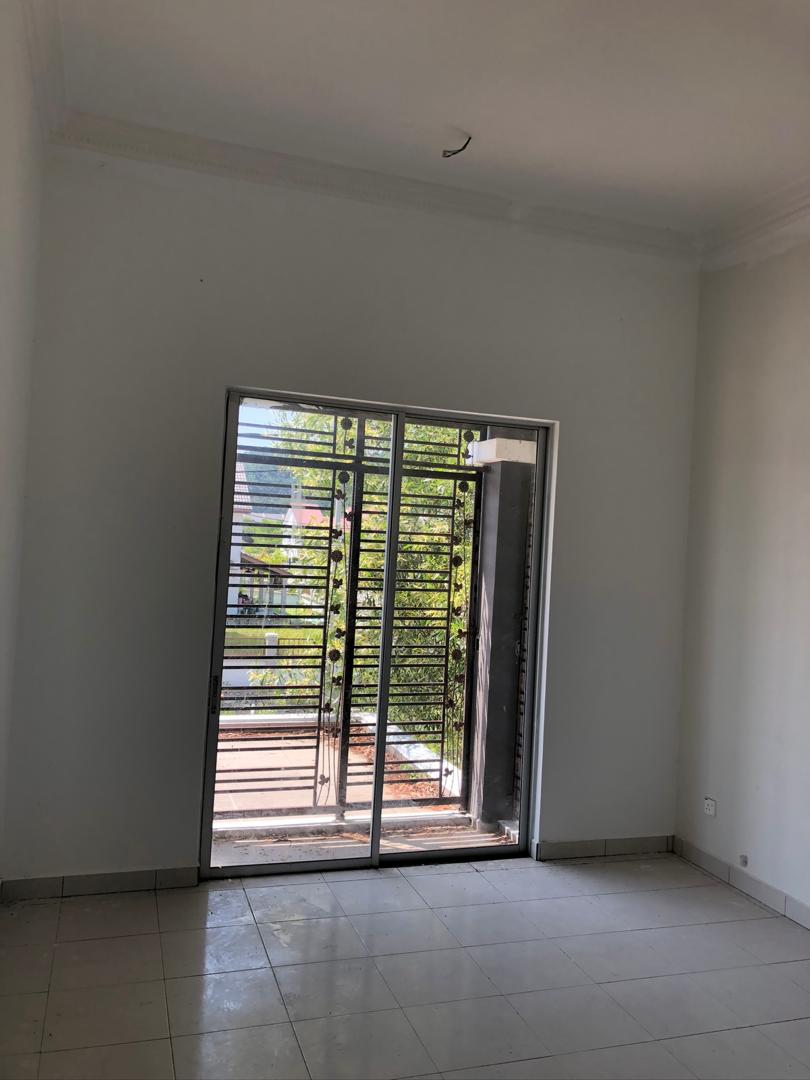 CORNER LOT Double Storey Bandar Puncak Alam Selang - photo 2