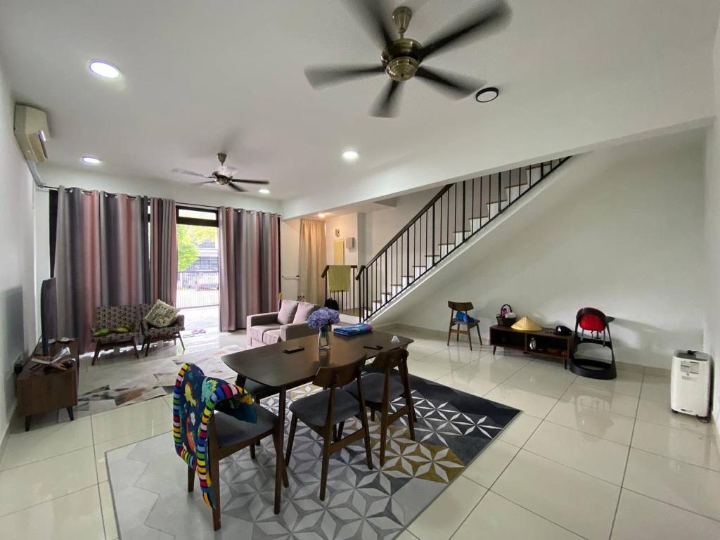 Double Storey Terrace Elmina West, Valley 1 Shah A - photo 3