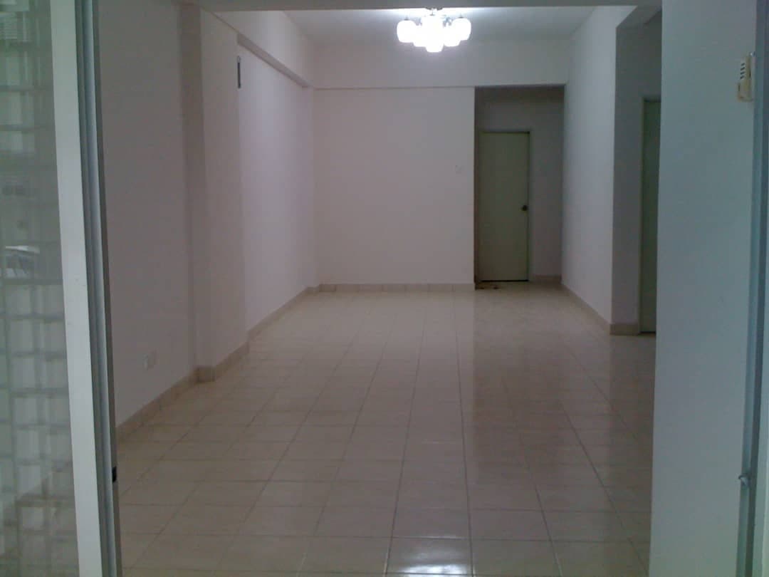 TOWNHOUSE  TARAGON PUTERI CHERAS  Ground floor