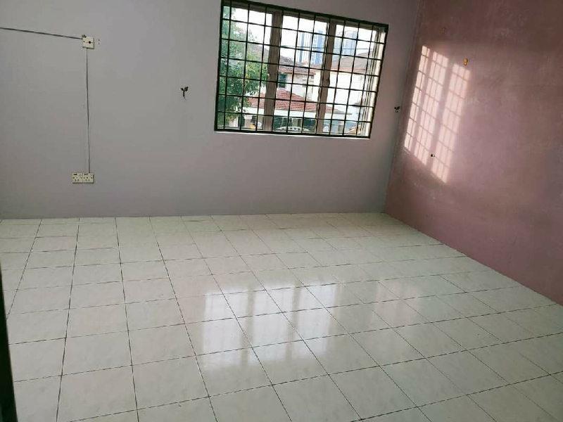 New Refurbished Double Storey Seri Kembangan - photo 8