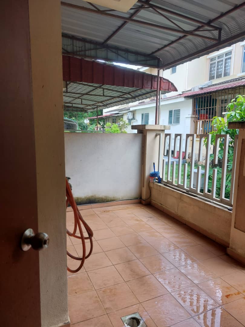 Taman bandar senawang freehold  facing open - photo 4