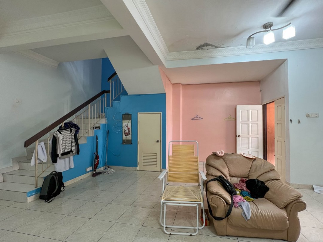 Bangi Double Storey Terrace Taman Impian Putra - photo 2