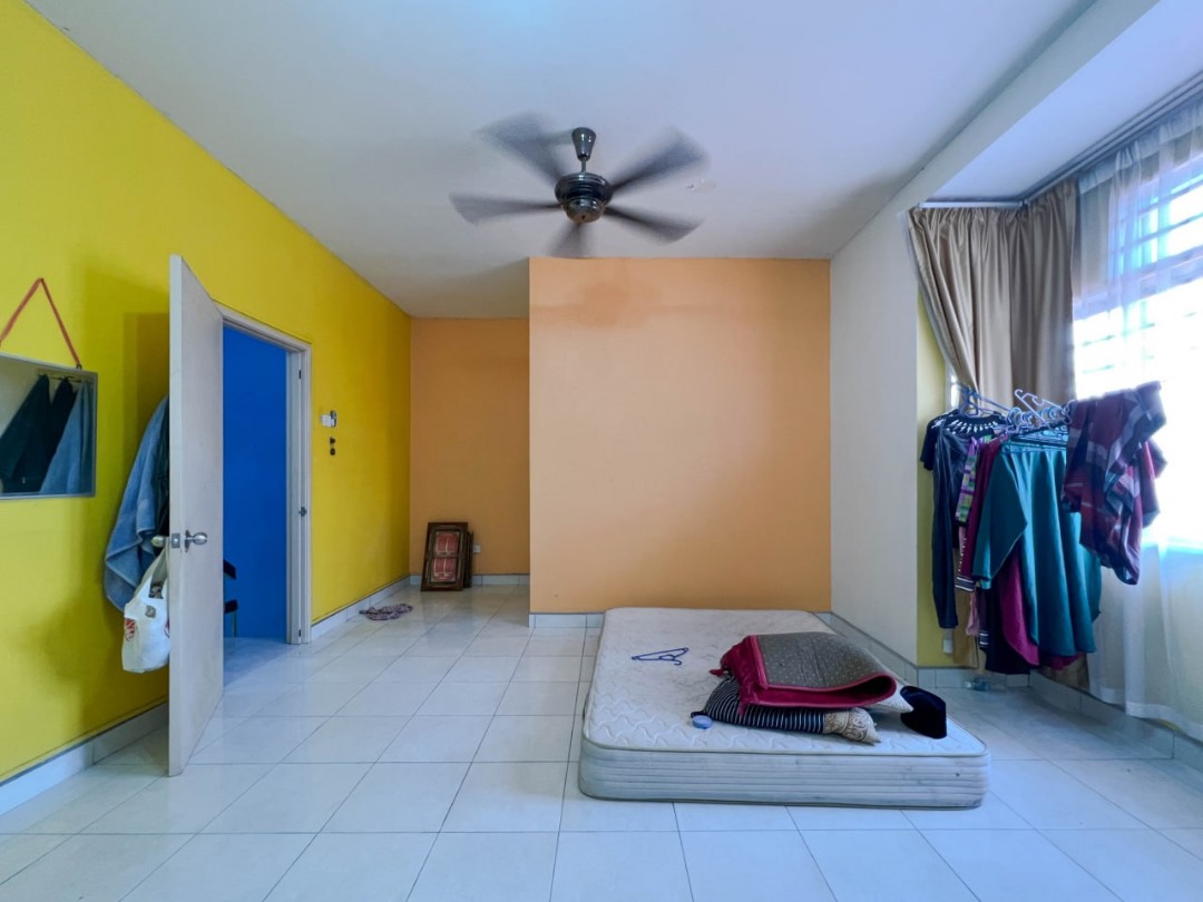 Bangi Double Storey Terrace Taman Impian Putra - photo 4