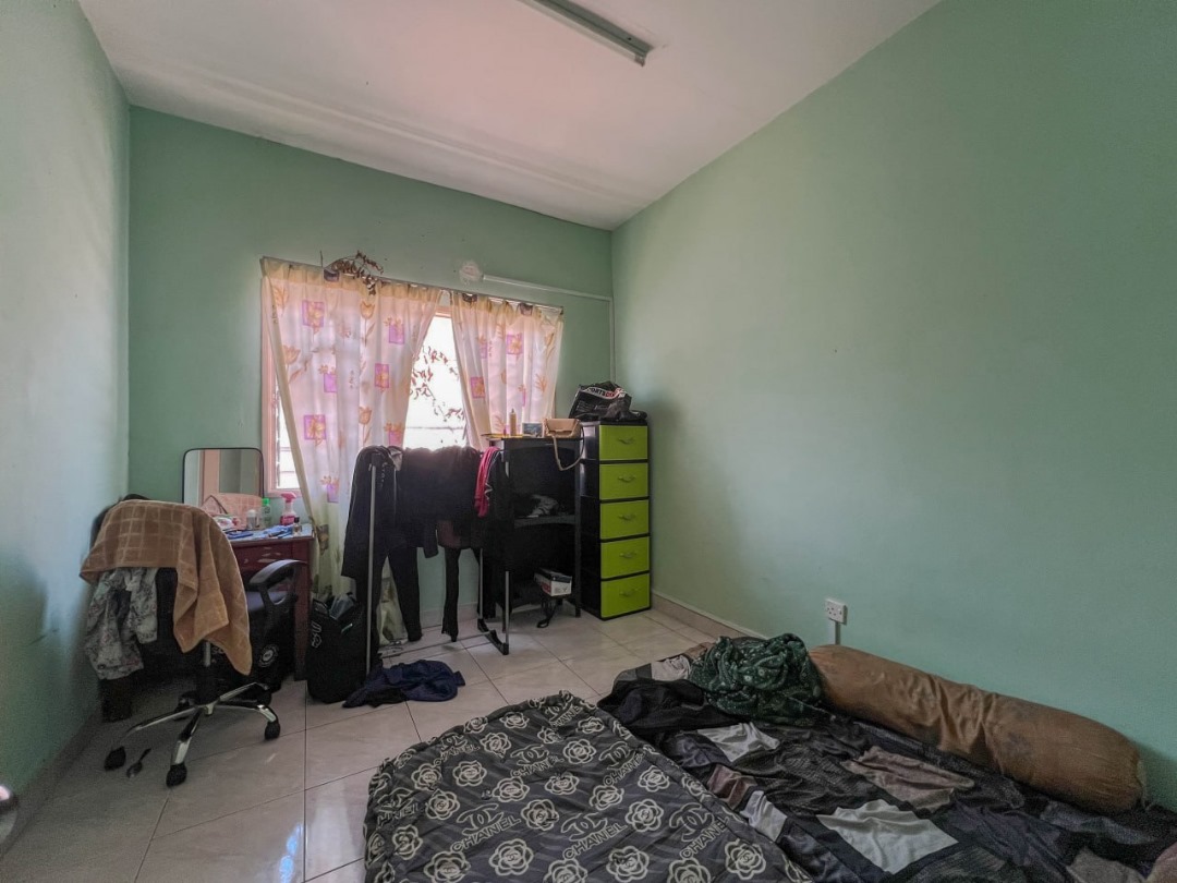Bangi Double Storey Terrace Taman Impian Putra - photo 11