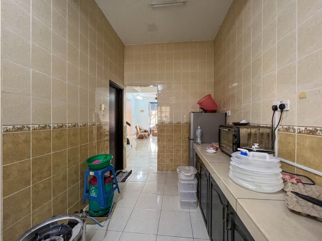 Bangi Double Storey Terrace Taman Impian Putra - photo 12
