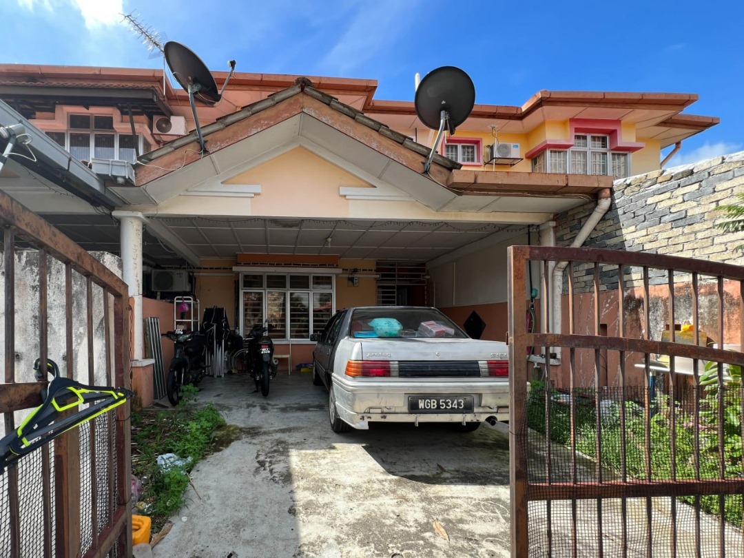 Bangi Double Storey Terrace Taman Impian Putra - photo 13