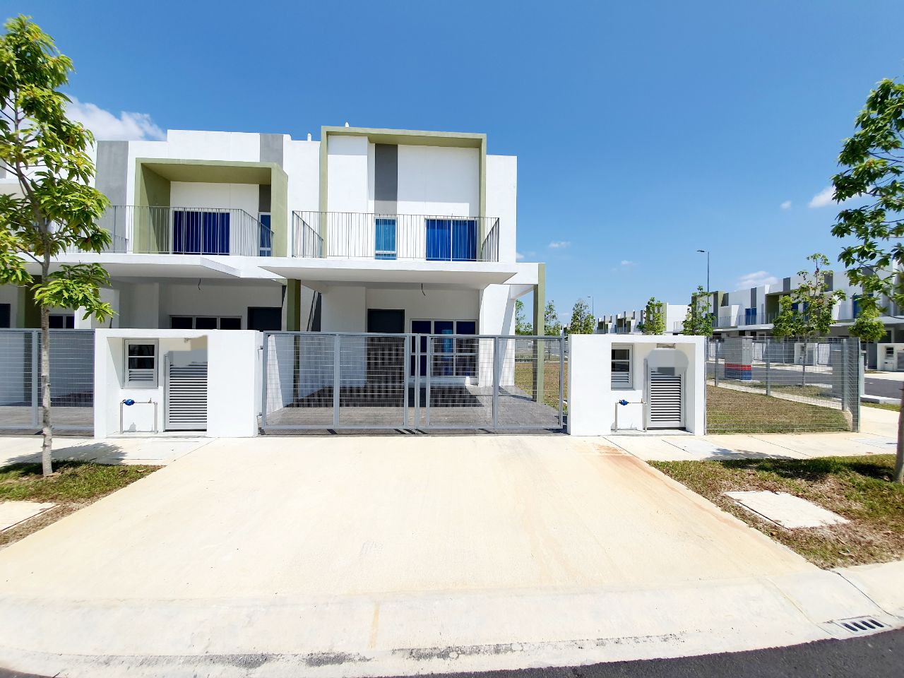 CORNER LOT Double Storey Casawood Cybersouth, Dengkil - photo 1