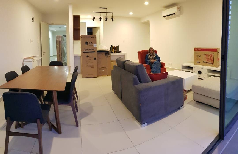 BIGGEST UNIT Cristal Serin Residence, Cyberjaya - photo 1
