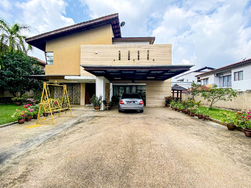 BUNGALOW 2 Storey Bandar Bukit Mahkota Bangi