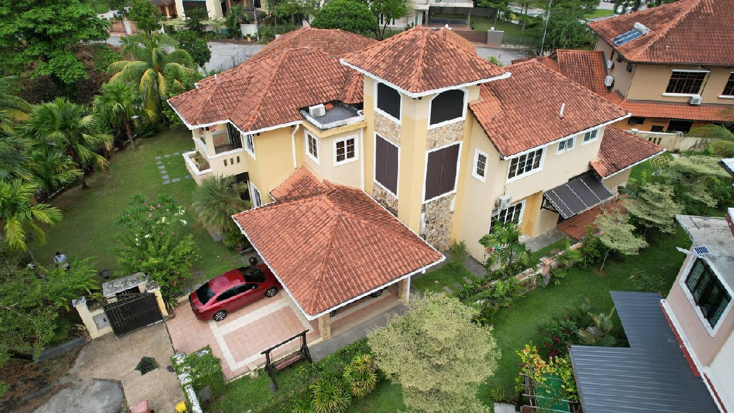 CORNER 2 STOREY BUNGALOW Kota Damansara Jalan Cecawi  - photo 1